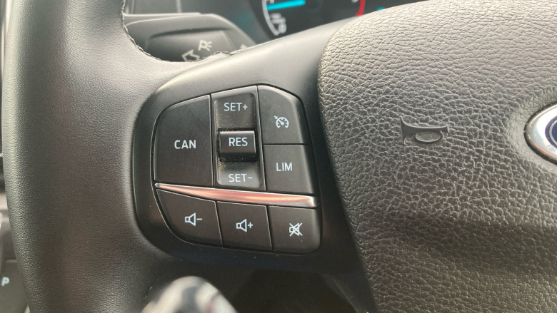 Ford Transit Custom 300 L1 Diesel Fwd 2.0 EcoBlue 170ps Low Roof D/Cab Limited Van Auto